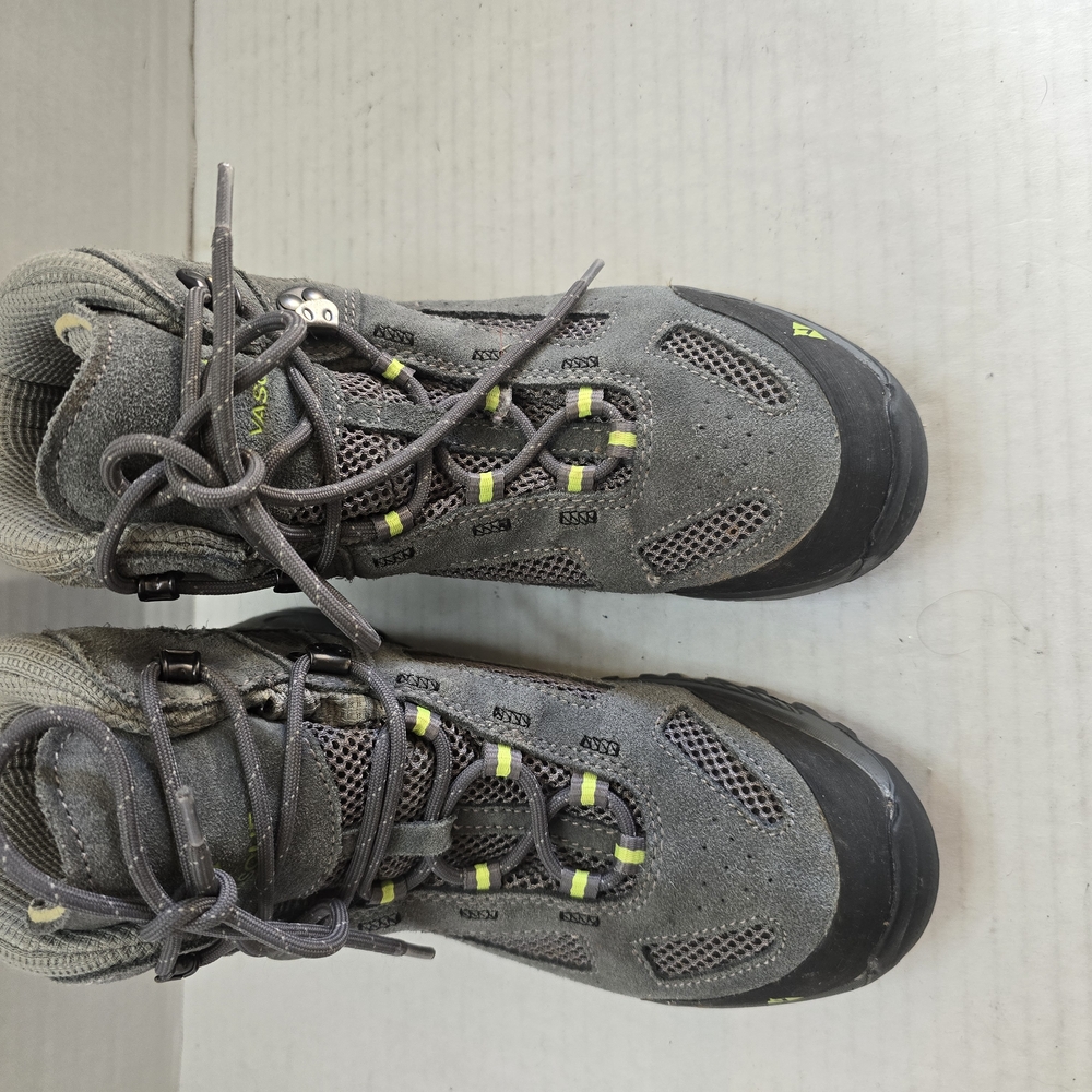 Vasque Gray and Black Winter‎ Boots